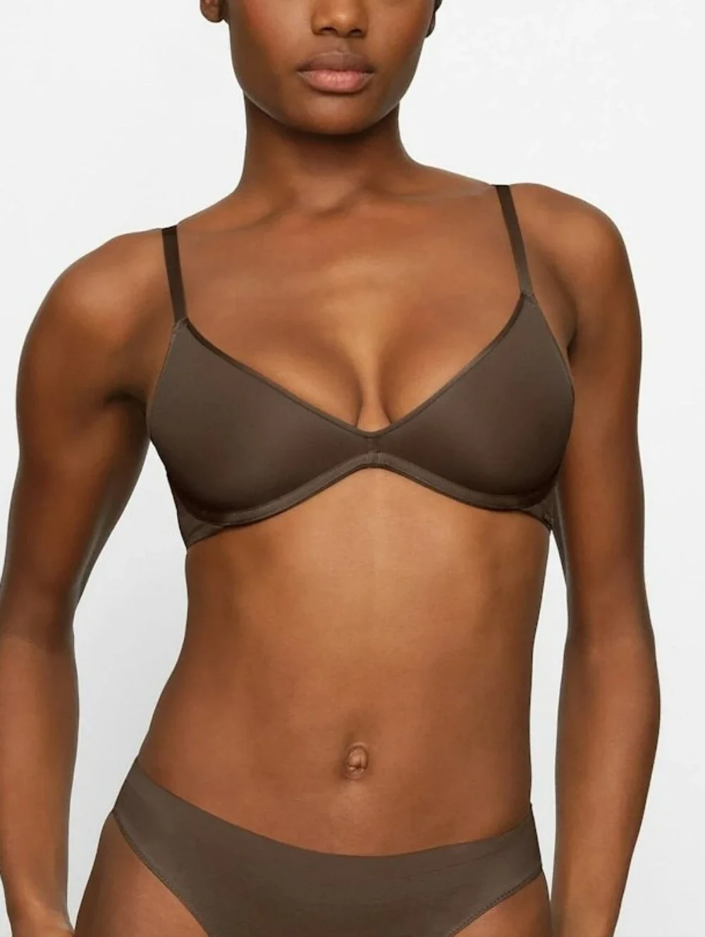 Skims Weightless Scoop Bra - Picture 1 of 10